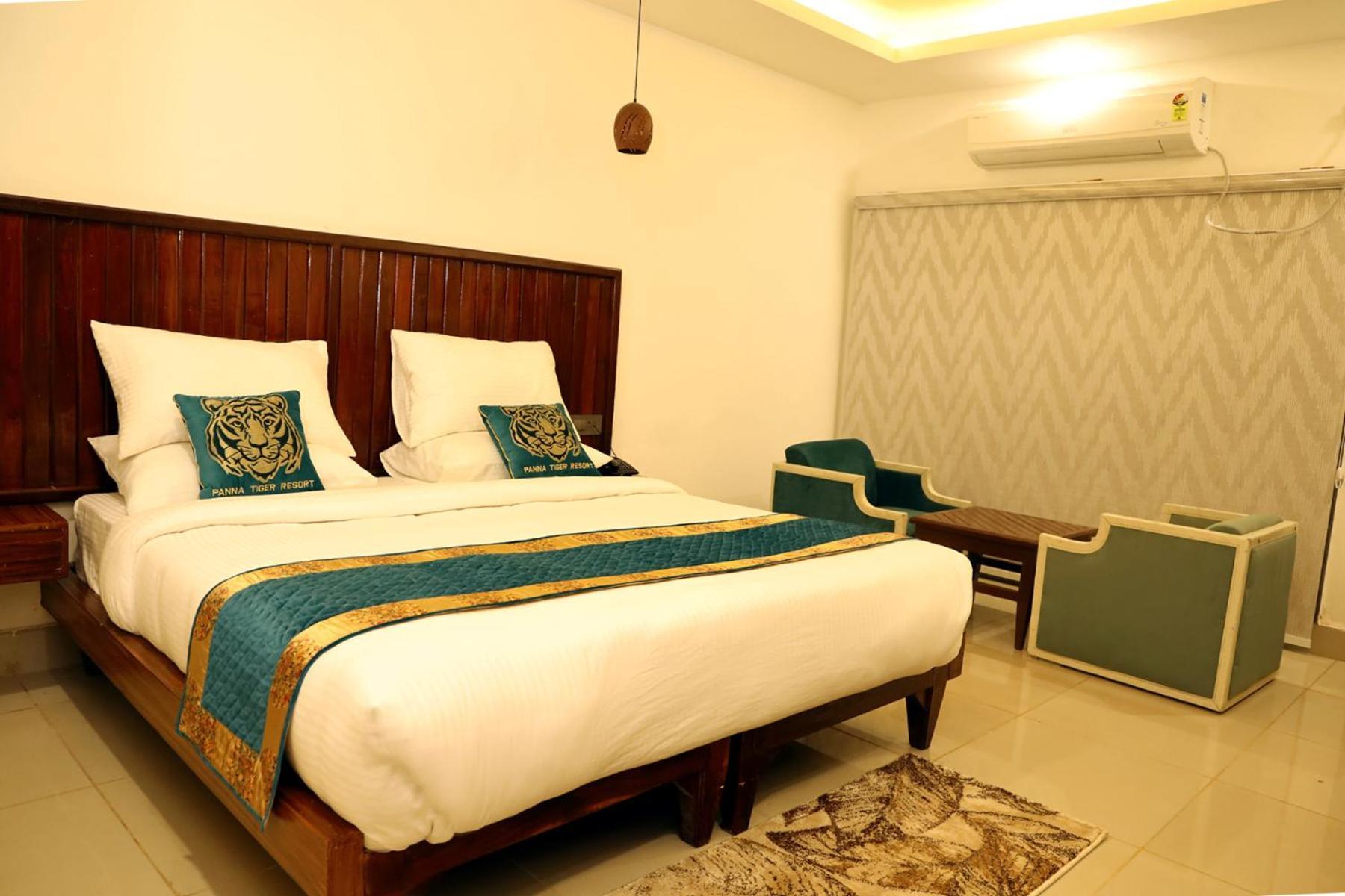 Panna Tiger Resort- Riverside Property Rājgarh Buitenkant foto