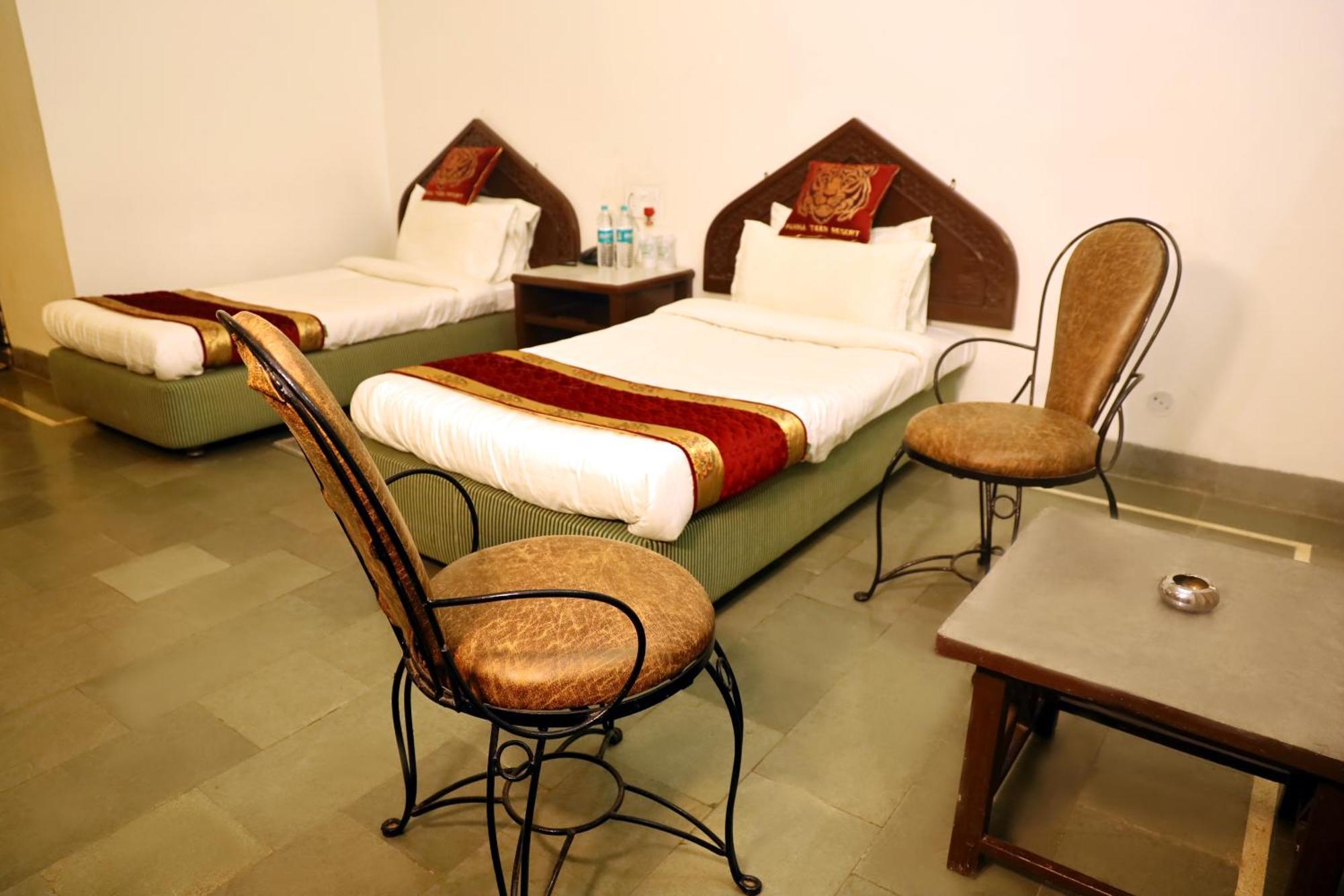 Panna Tiger Resort- Riverside Property Rājgarh Buitenkant foto